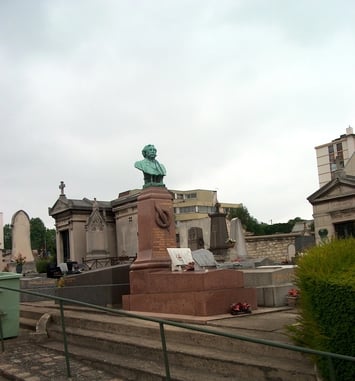 Visite de l'ancien cimetière communal d'Ivry-sur-Seine