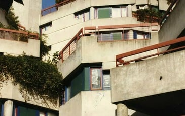 Découvrir l'architecture du centre-ville d'Ivry-sur-Seine : visites guidées d'appartements-terrasses