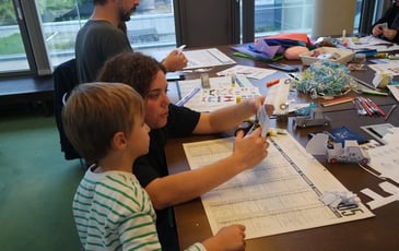 Ateliers en continu autour des livres d'artistes