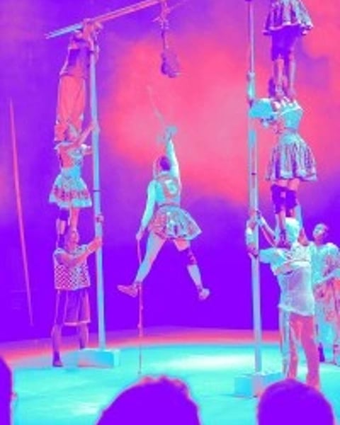 Circus Baobab Yongoyely
