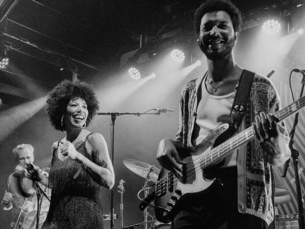The Buttshakers avec Roxane en 1ère partie