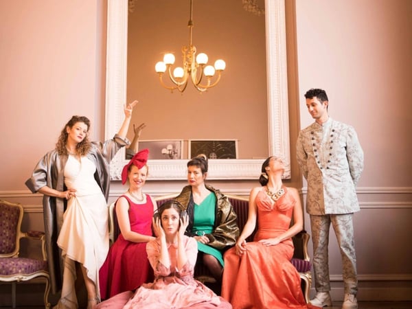 Cendrillon, drôle d'oiseau